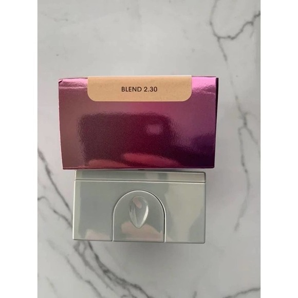 Beauty Blender Bounce Liquid Whip Long Wear Foundation - Picture 2 of 3